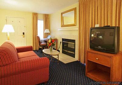 Gatehouse Suites East Lansing Pokój zdjęcie